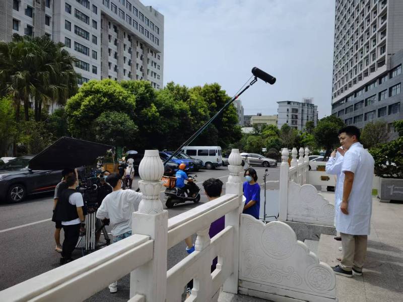 津市市广告片拍摄公司低成本实现高规格制作的诀窍